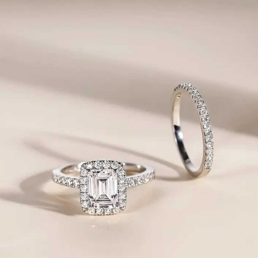 Luxurious 2ct Moissanite Ring Set in S925 Sterling Silver Sz 8